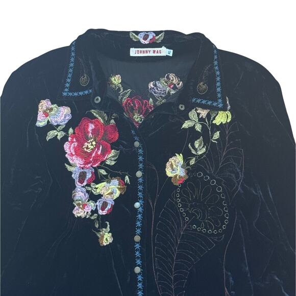 Johnny Was Black Crushed Velvet Embroidered Button Down Shirt XL - Picture 2 of 9
